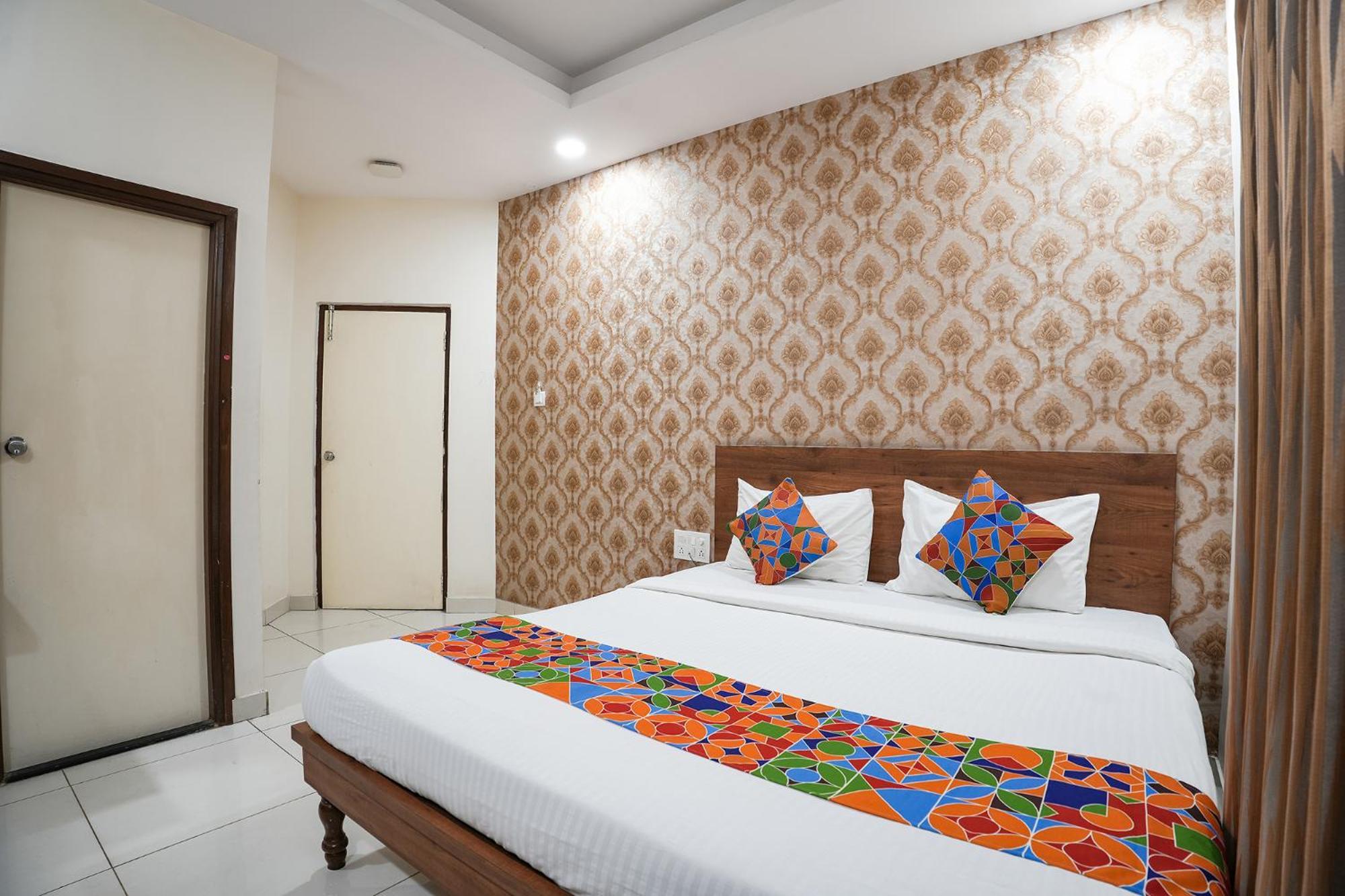 Fabhotel Champion Grand - Nr Fortis Hospital, Nagarbhavi Jālahalli Exteriör bild